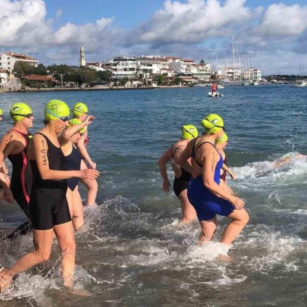 Sporcuların Taşlık Plajı'nda Maraton için hazırlandığı sahne-3