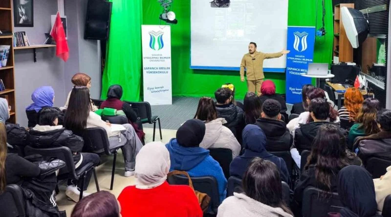 SUBÜ Sapanca MYO'da Sosyal Medya ve Reklam Semineri 1