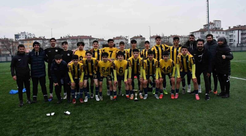 Talas Belediyespor ve Zeki Akparlarspor Kayseri'yi Türkiye Şampiyonası'nda Temsil Edecek 1