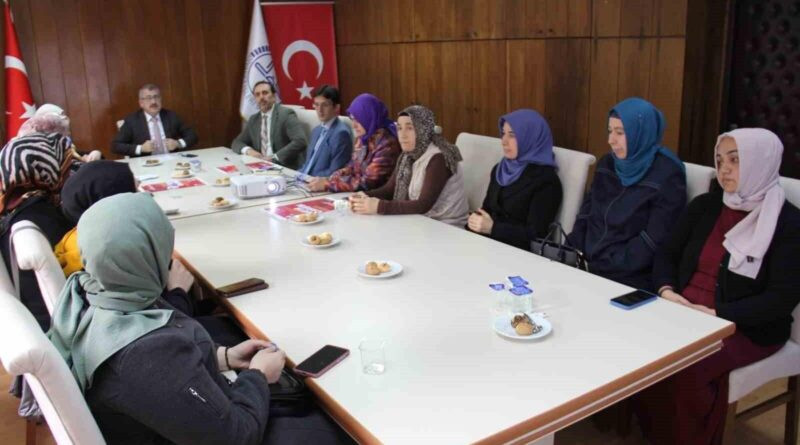 TDV, Kahramanmaraş Depremi Yıl Dönümünde Türkiye'de Hayır Çarşıları Kuruyor - Muğla'da Tarihi Kurşunlu Camii'nde Açılış 1