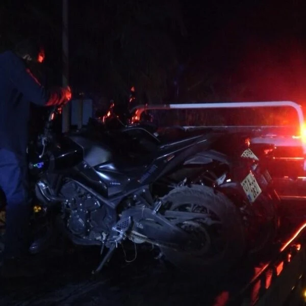 Trafik ekiplerinin motosikletleri kontrol ettiği görüntü-8