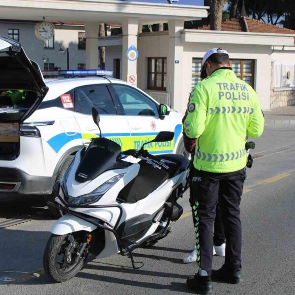 Trafik polisi drone ile denetleme-3