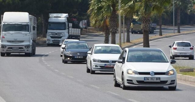 TÜİK: İzmir'de Trafiğe Kayıtlı Taşıt Sayısı Yüzde 8,7 Artarak 1 Milyon 954 Bin 408'e Ulaştı 1