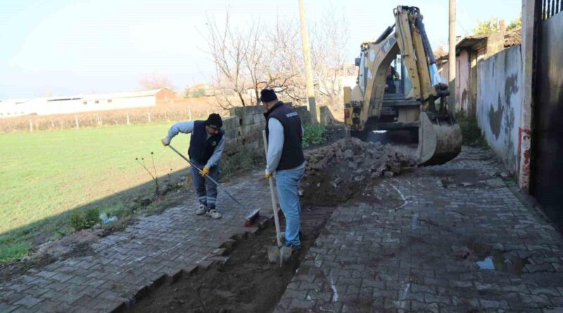 Turgutlu Belediyesi, Merkez ve Kırsal Mahallelerde Yolların Yenilenmesi ve Parke Taşı Döşeme Çalışmaları ile Vatandaşlara Konfor Sağlıyor 1