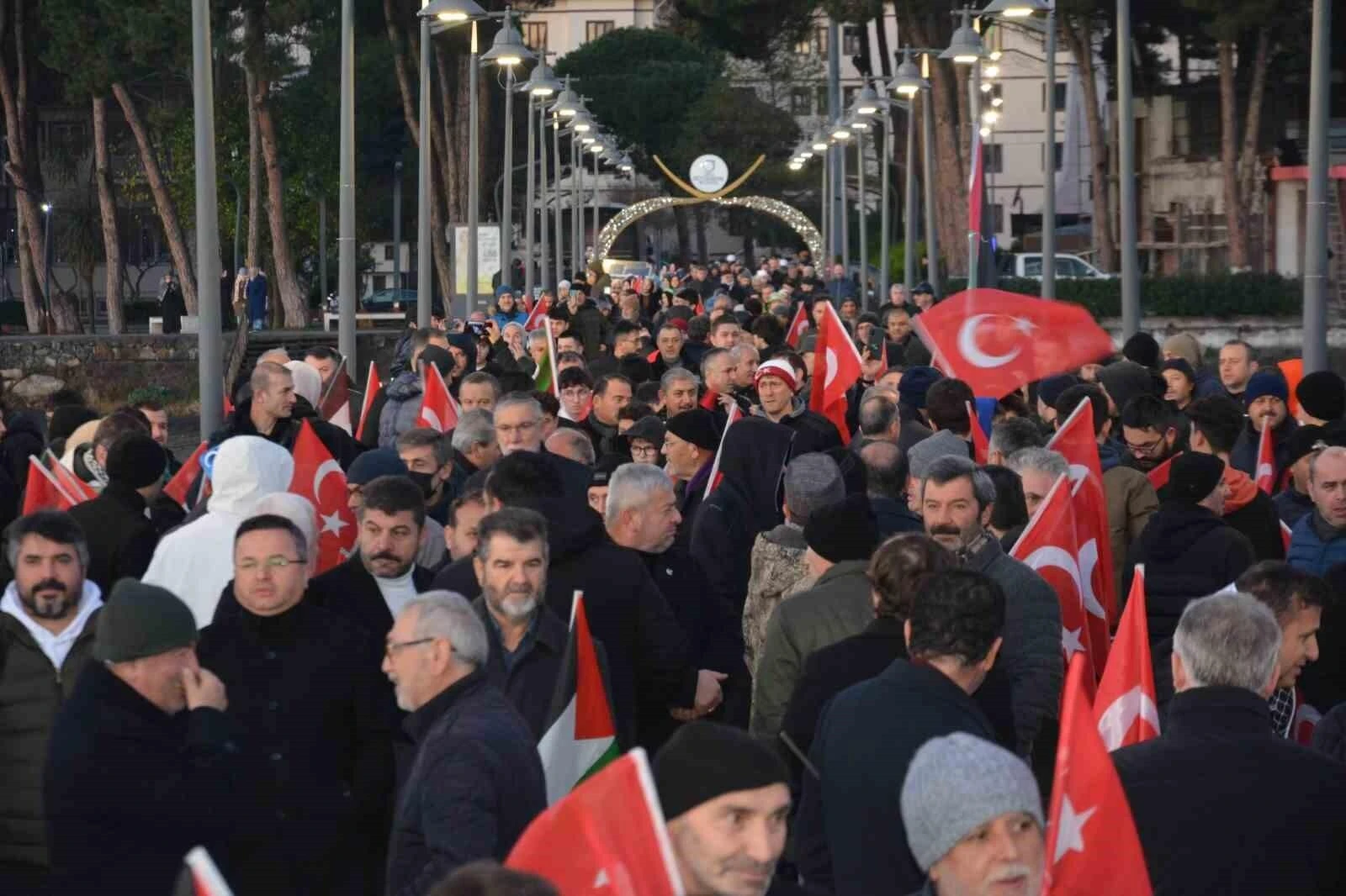 Ünye’de Gazze’deki Müslümanlar için Duvar Eylemi