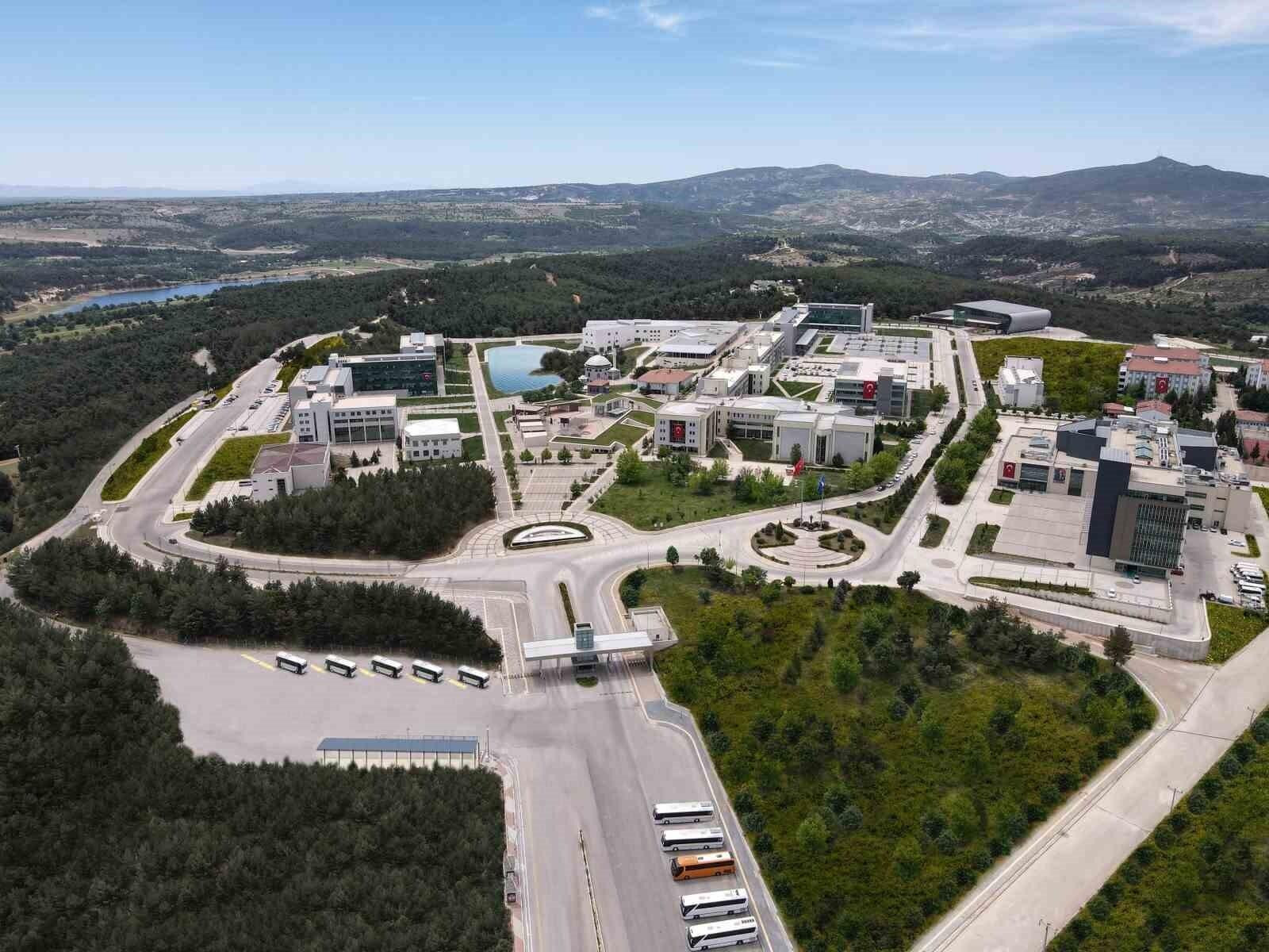 Uşak Üniversitesi THE Dünya Üniversite Sıralamalarında Başarı