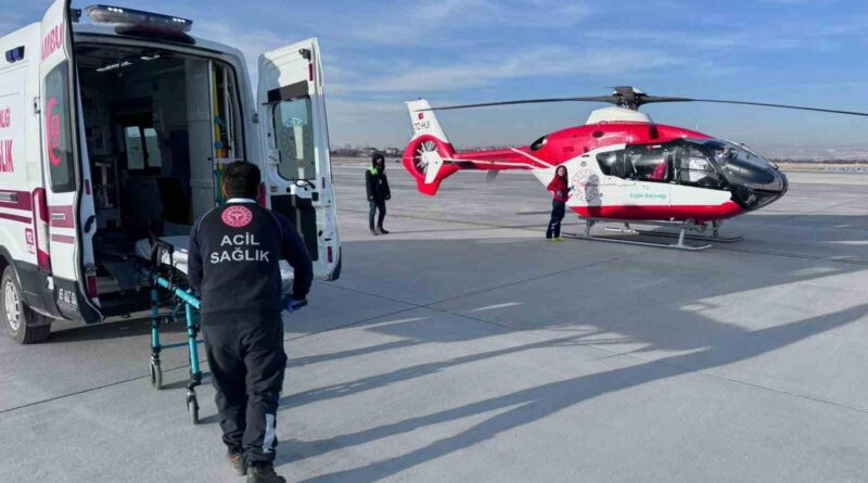 Van'da Hasta Helikopter Ambulans ile Nakledildi 1