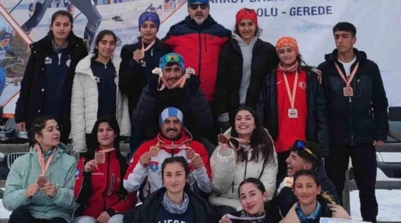 Vanlı Sporcular Kayakla Oryantiring Yarışmasında Başarıya Ulaştı 1