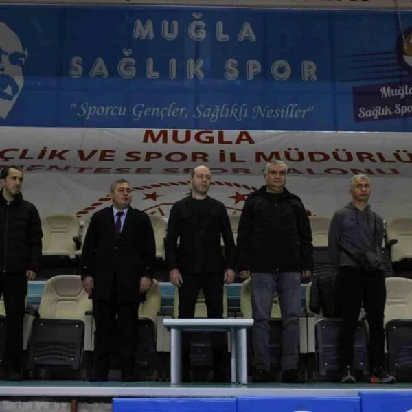 Voleybol sporcuları açılış töreninde-1