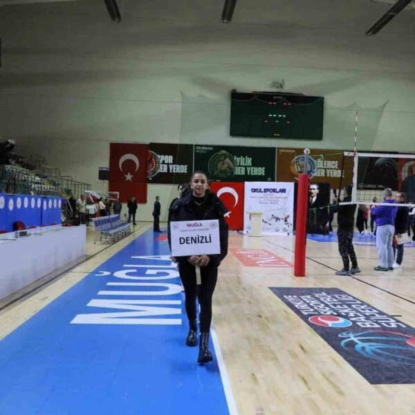 Voleybol sporcuları açılış töreninde-3