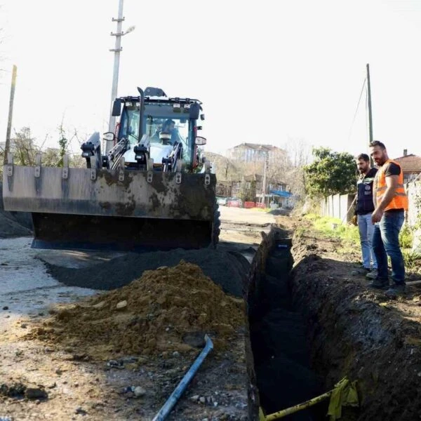 Yeni içme suyu hattının kurulumu-1