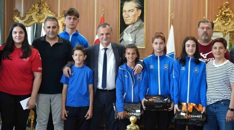 Yunusemre Belediyespor 2024'te Madalya ve Kupa Abartısı Koydu 1