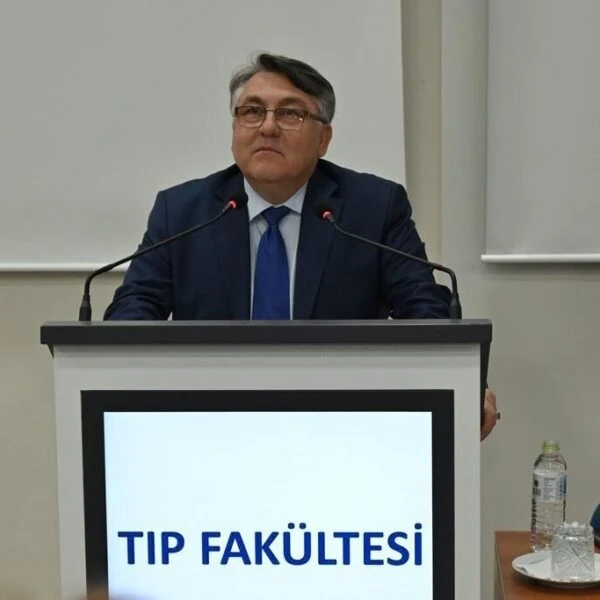 Zonguldak Bülent Ecevit Üniversitesi Rektörü Prof. Dr. İsmail Hakkı Özölçer'in Tıp Fakültesi Genel Kurul Toplantısı'nda yaptığı konuşma.-1