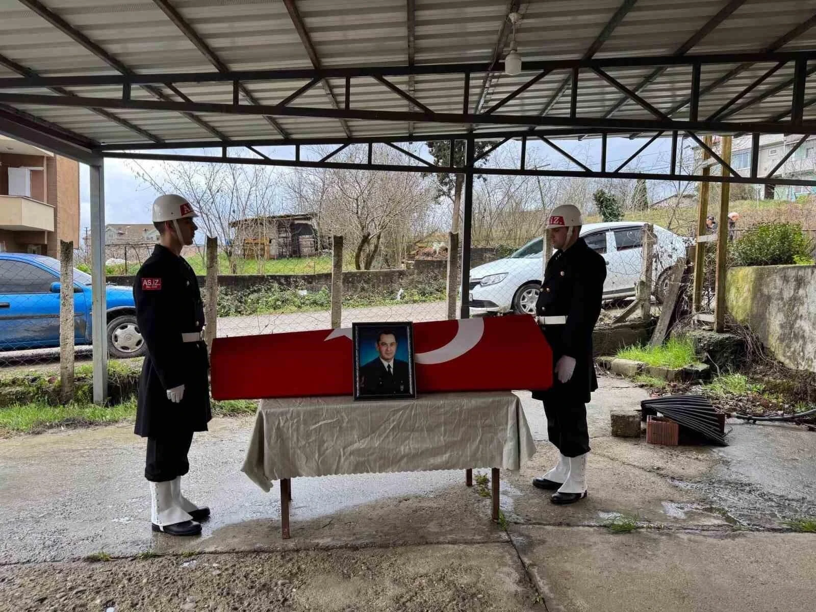 Zonguldak’ın Çaycuma İlçesinde Emekli Asker Nihat Kundakçı Son Yolculuğuna Uğurlandı