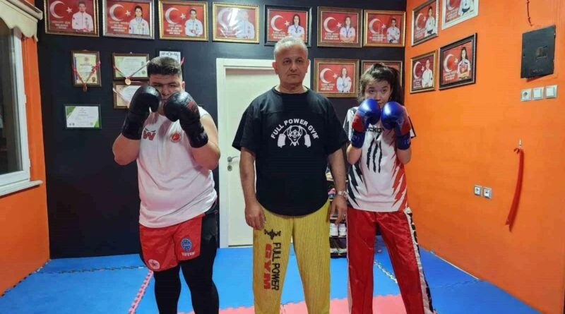 Zonguldak'tan Hakan Kolçak ve Sude Erdoğan Türkiye Kick Boks Şampiyonası'nda Birincilik Hedefliyor 1