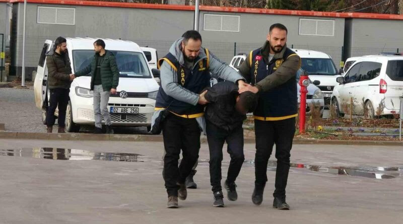 Adıyaman'da Kasten Öldürme Suçuyle Aranan R.B. Polis Tarafından Yakalandı 1