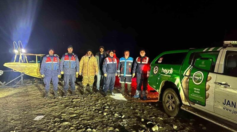 Afyonkarahisar'da 10 Bin Metre Kaçak Ağ Ele Getirildi 1