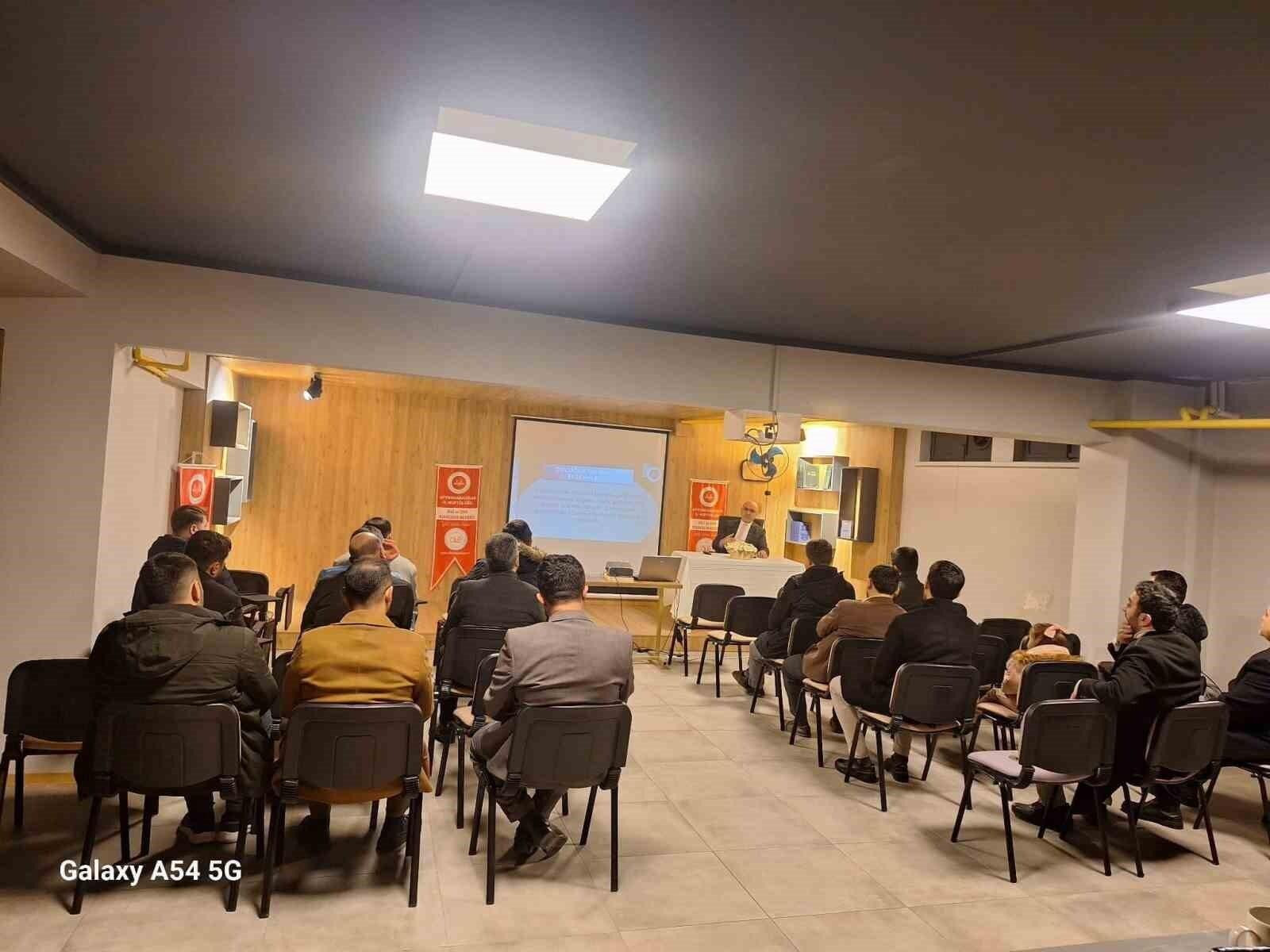 Afyonkarahisar’da ‘Baba Okulu’ Seminerine Başlangıç