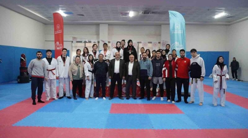 Afyonkarahisar'da Taekwondo Müsabakaları Büyük Heyecanla Tamamlandı 1