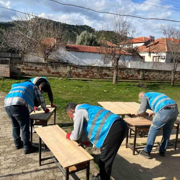 Alaşehir'de Güzle İlkokulu'nda yapılan bakım ve onarım çalışmaları-1