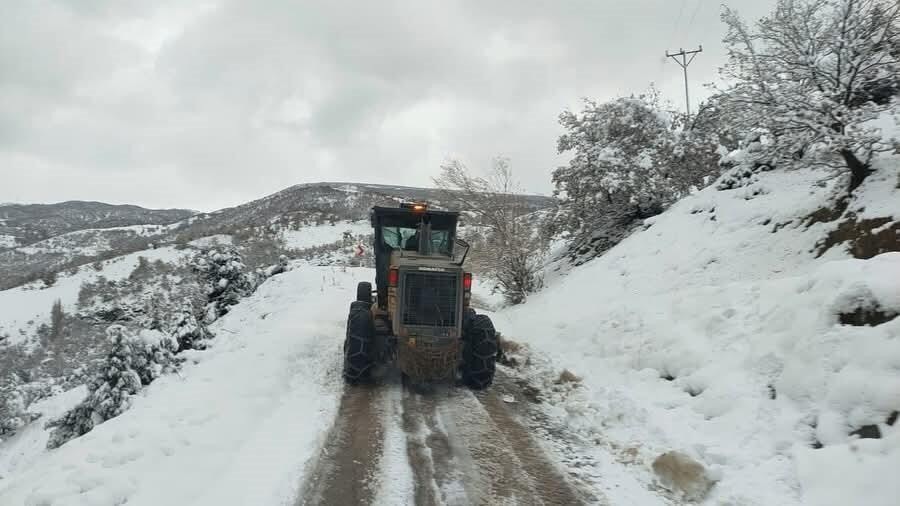 Amasya’da Kar Yağışı: 85 Köy Yolu Ulaşıma Kapandı