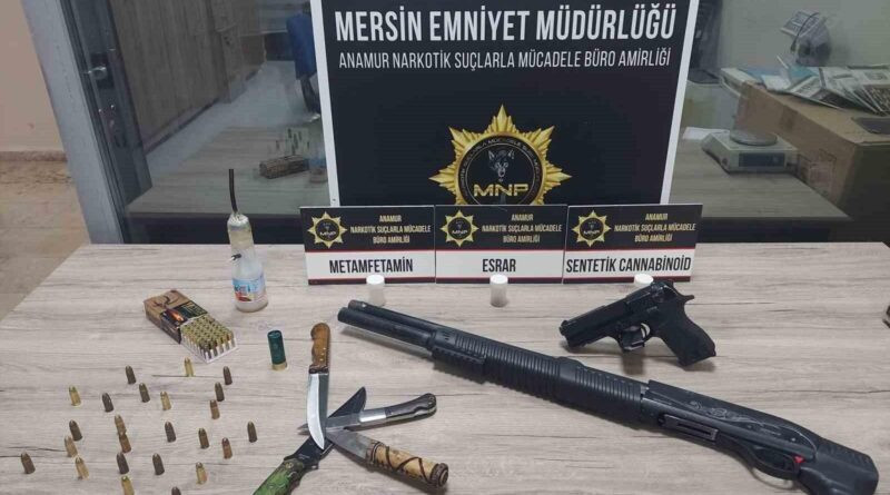 Anamur'da Uyuşturucu Operasyonu: 2 Şüpheli ve Eşyalar Ele Geçirildi 1