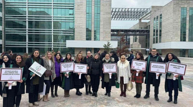 Avukatlar Samsun'da Tarife Artışına Tepki Verdi 1