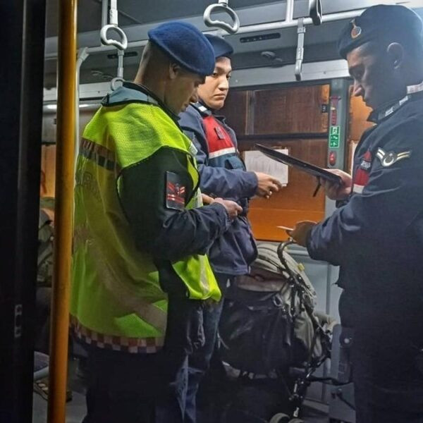 Ayvalık İlçe Jandarma Komutanlığı ekipleri tarafından yapılan uygulama-2