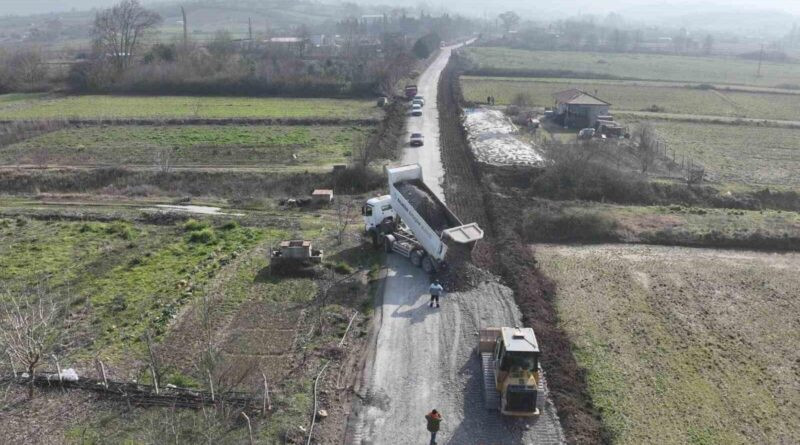 Balıkesir Büyükşehir Belediyesi Gönen'de Yolu Genişletiyor 1