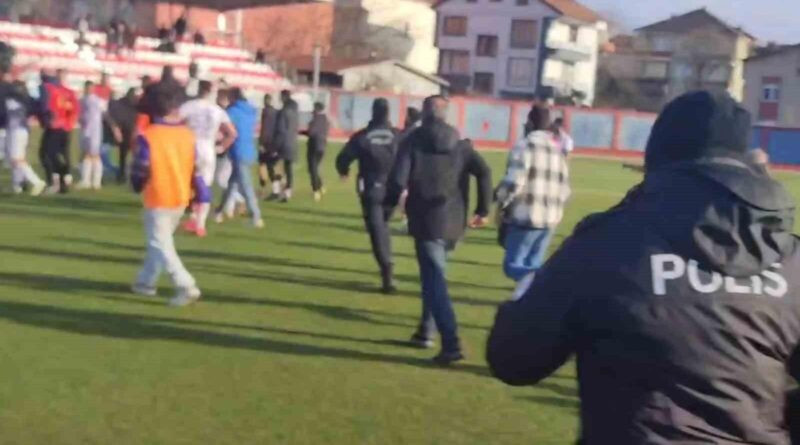 Bartınspor-Sinopspor Maçında Olaylar çıktı, Futbolcu Kemal Emirhan Aydın Sağlıklı 1