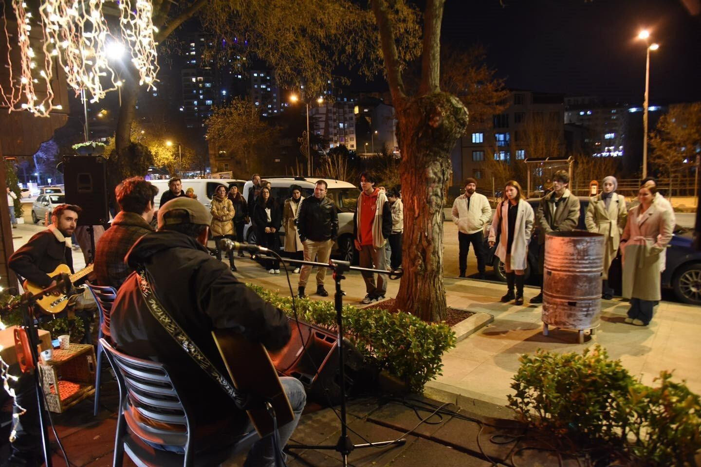 Bilecik Belediye Başkanı Melek Mızrak Subaşı’nın Sanat Sokağında Sevgiyi Paylaşalım Etkinliği