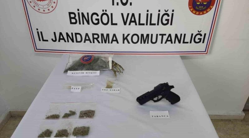 Bingöl'de Jandarma Ekipleri 8 Şüpheliyi Yakaladı 1