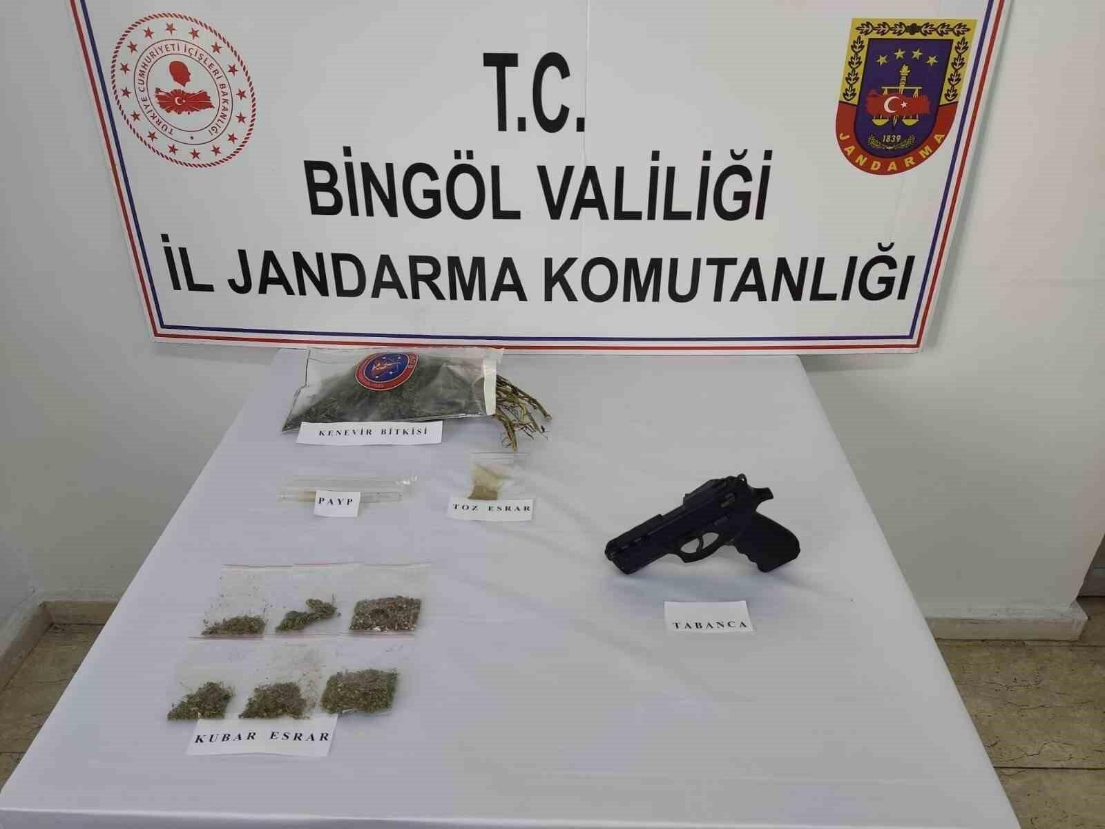 Bingöl’de Jandarma Ekipleri 8 Şüpheliyi Yakaladı