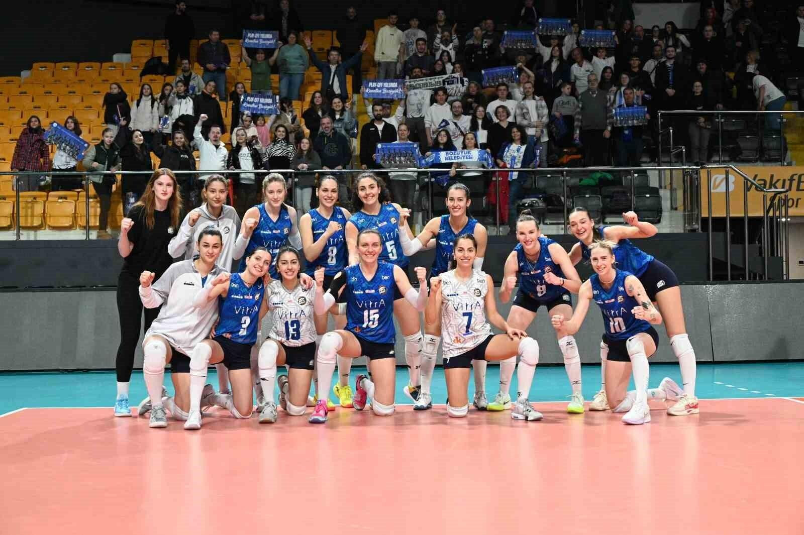 Bozüyük Kadın Voleybol Takımı V. Bank’ı 3-0 Mağlup Etti