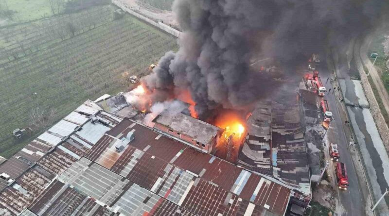 Bursa Yıldırım'da Yangında Fabrikaların İzinleri İptal Edildi 1