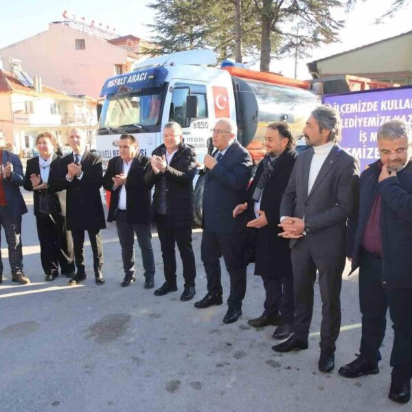 Çameli Belediyesi'nin hizmet kapasitesi artırmak için aldığı 3 yeni araç.-6