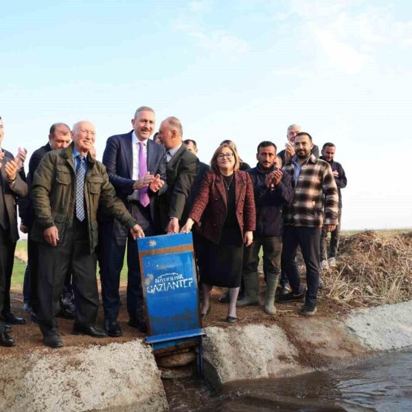 Cansuyum Projesi kapsamında rehabilitasyonu tamamlanan sulama kanalları.-5