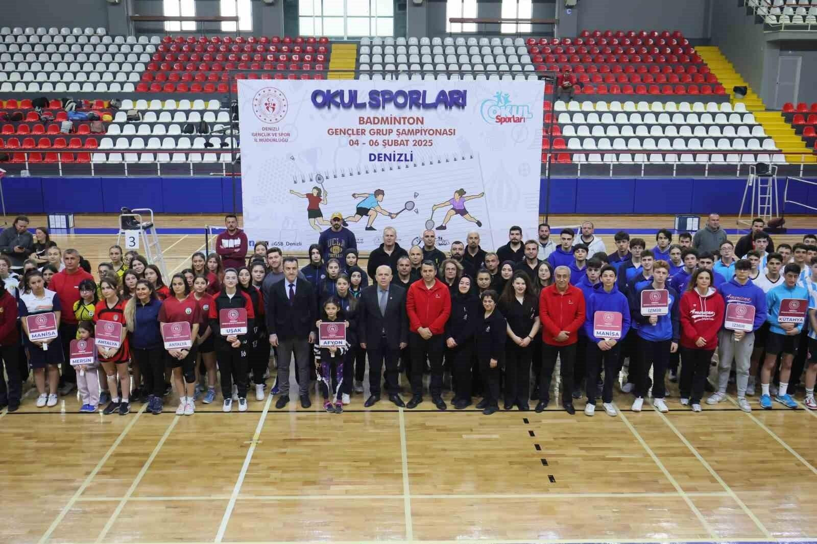 Denizli’de Okul Sporları Badminton Gençler Grup Şampiyonası’nda İzmir ve Aydın Takımları Zafer Aldı