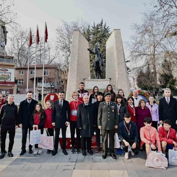 Denizli Valisi Ömer Faruk Coşkun ve Denizli Büyükşehir Belediye Başkanı Bülent Nuri Çavuşoğlu'nun konuşmaları-9