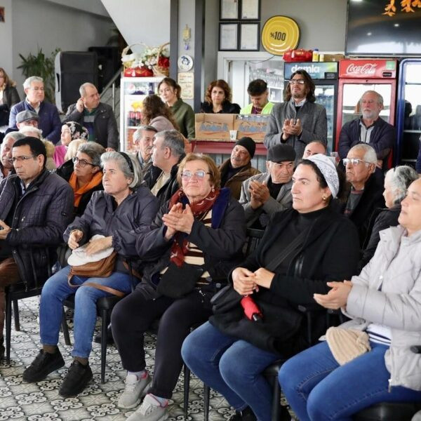 Didim Belediye Başkanı Hatice Gençay, Hisar Mahallesi sakinleriyle bir araya geliyor.-1