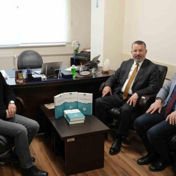 Doç. Dr. Selçuk Atay'ın başarı belgesi