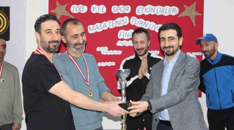 Elazığ Ruh ve Sinir Hastalıkları Hastanesi'nde 100. Yıl Masa Tenisi Turnuvası Finali 1