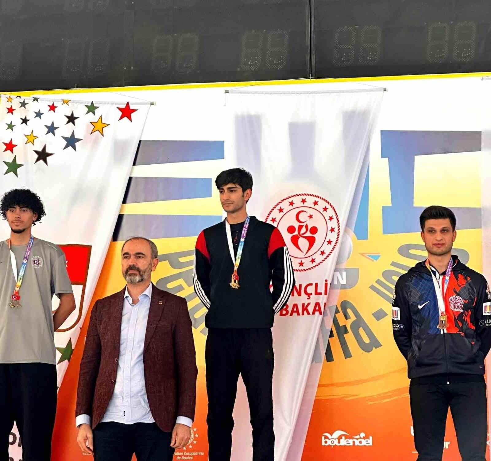 Elazığlı Sporcu Selçuk Can Kuşak, Mersin’de Bocce Şampiyonasında Gümüş Madalya