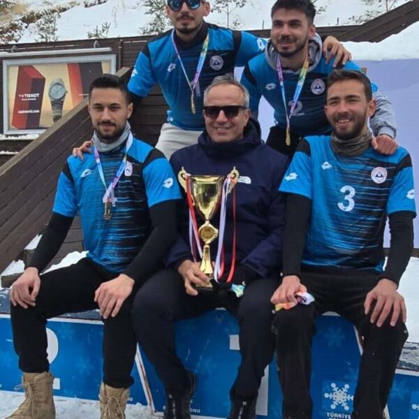 Erciyes Üniversitesi Erkek Kar Voleybolu Takımı Türkiye Şampiyonluğu-1