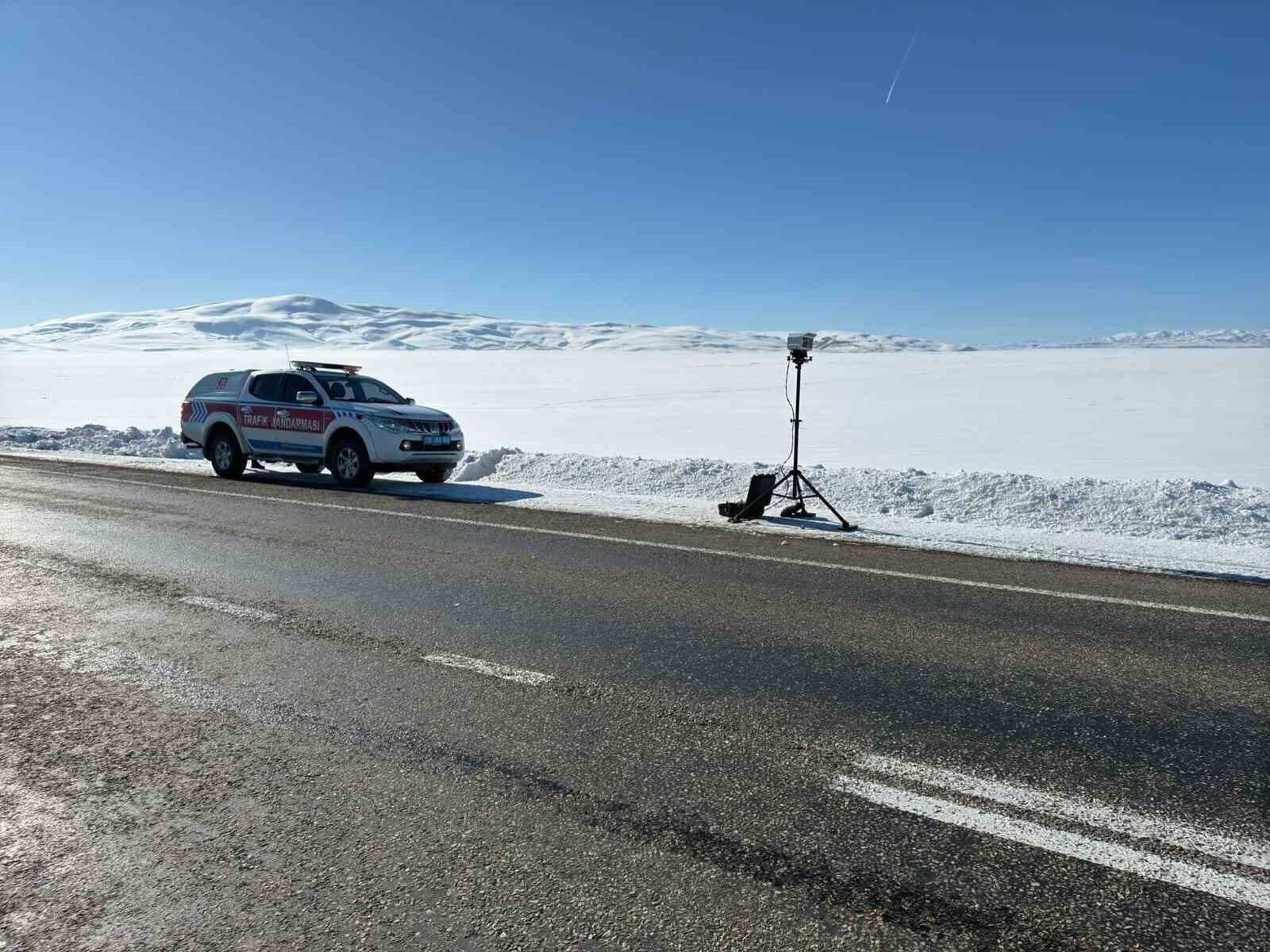 Erzurum’da Trafik Denetlemeleri Sonucu 33 Bin 643 Araç Kontrol Edildi