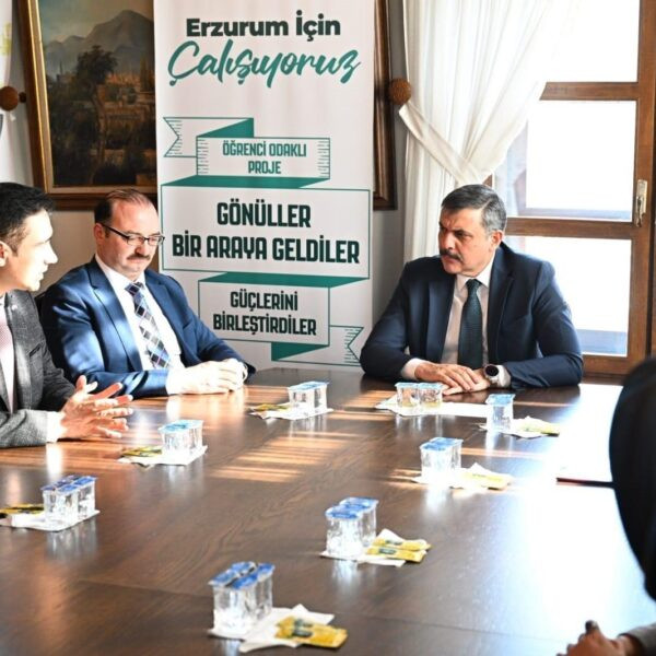 Erzurum Valiliği personeli ile proje temsilcileri-3