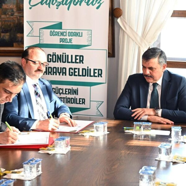 Erzurum Valisi Mustafa Çiftçi'nin başkanlığındaki imza töreni-1