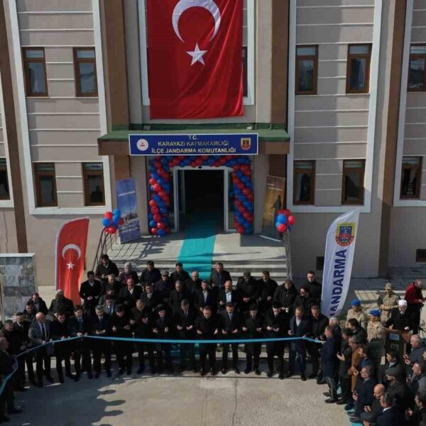 Erzurum Valisi Mustafa Çiftçi, yeni Jandarma Komutanlığı binasının açılış töreninde.-9