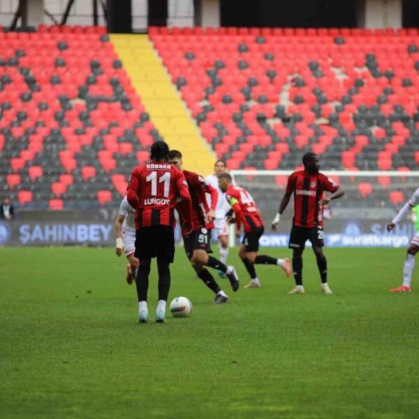 Gaziantep FK'nın golünü atan Kozlowski-14