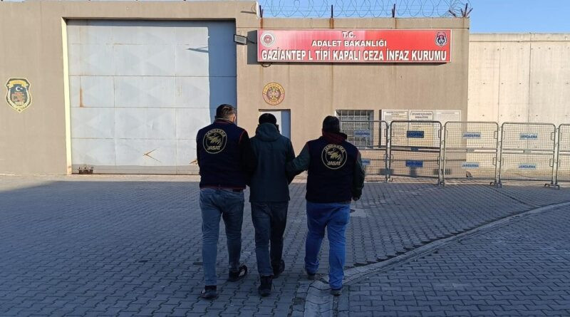 Gaziantep'te Çocuğu Kasten Öldürme Suçundan Kaçan Şüpheli Yakalandı 1